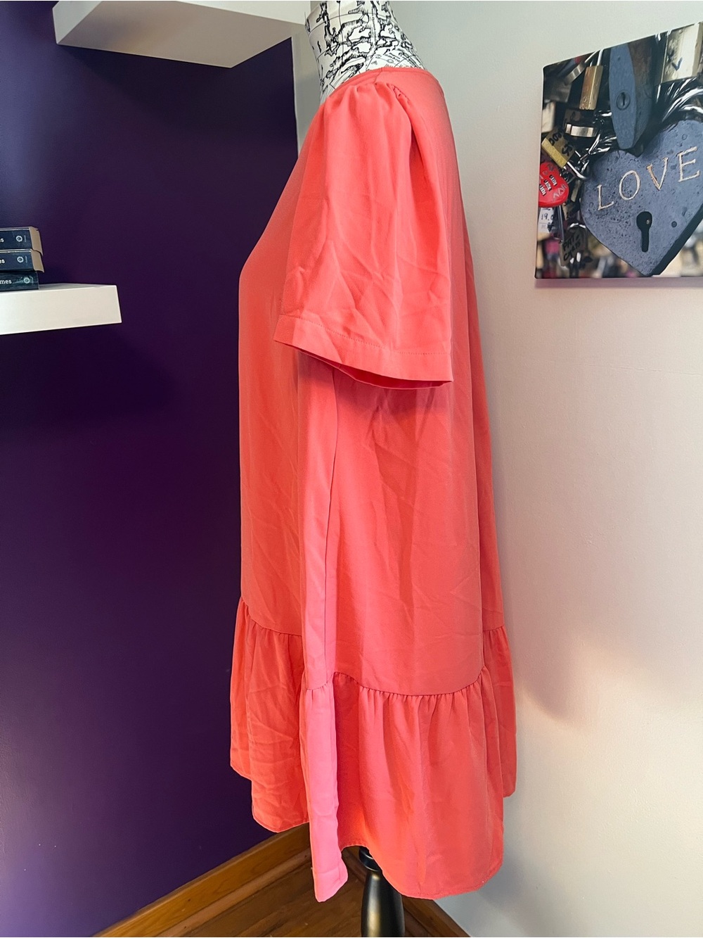 7 for $30 A New Day Short Sleeve Women’s Coral V‑Neck Ruffle Hem Top - Picture 4 of 8
